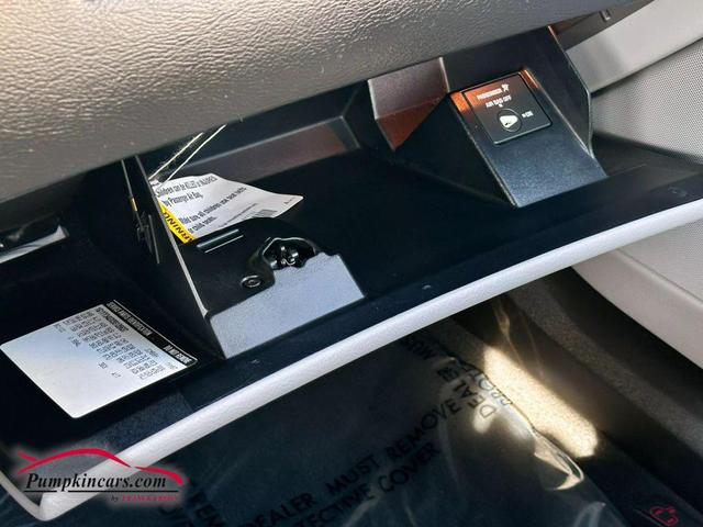 Photo of 2005 Silver Chevrolet Corvette