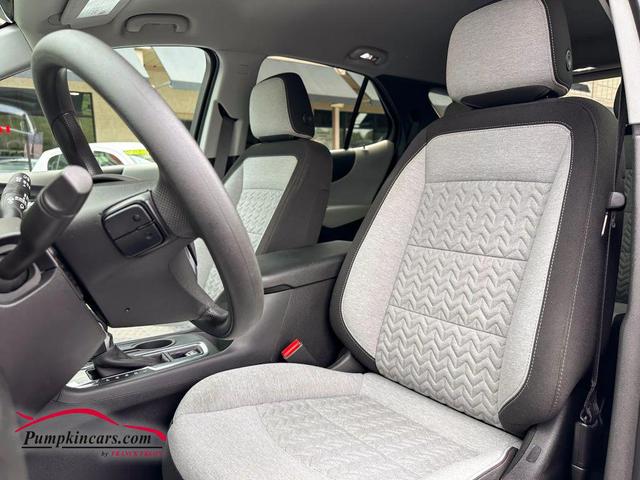 Photo of 2023 Black Chevrolet Equinox