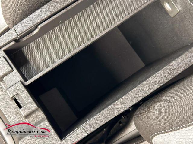 Photo of 2023 Black Chevrolet Equinox