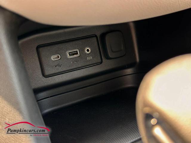 Photo of 2023 Black Chevrolet Equinox