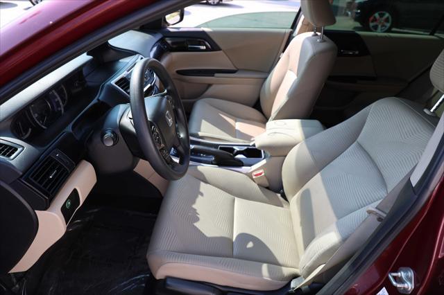 Photo of 2016 Basque Red Pearl II Honda Accord