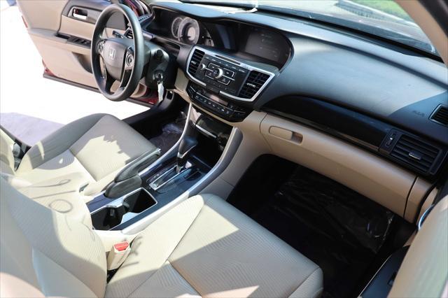 Photo of 2016 Basque Red Pearl II Honda Accord