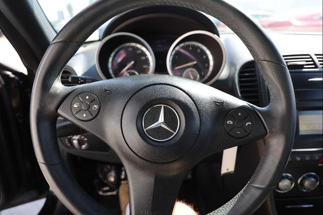 Photo of 2009 BLACK Mercedes-Benz SLK-Class