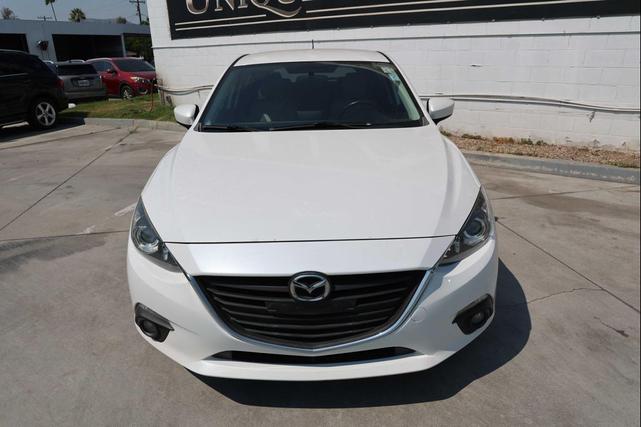 Photo of 2015 Snowflake White Pearl Mica Mazda Mazda3