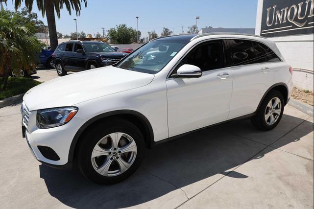 Photo of 2017 WHITE Mercedes-Benz GLC 300