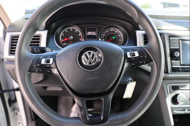 Photo of 2018 Pure White Volkswagen Atlas