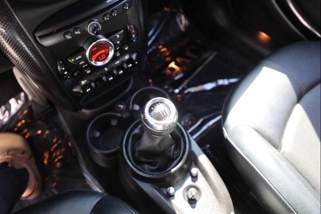 Photo of 2016 Light White MINI Countryman
