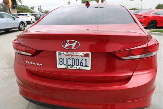 Photo of 2018 Scarlet Red Hyundai ELANTRA