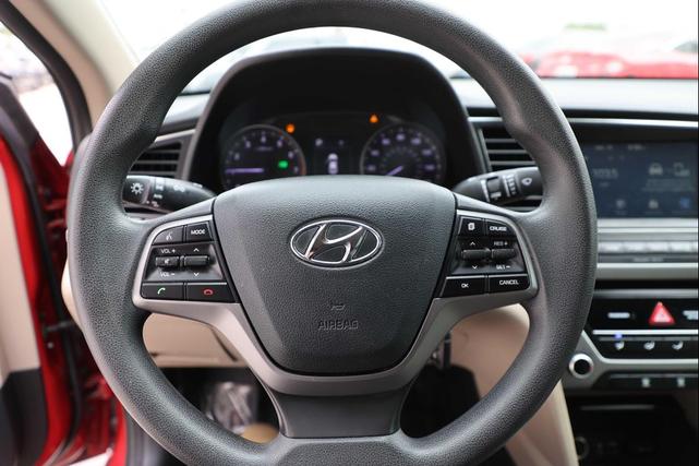 Photo of 2018 Scarlet Red Hyundai ELANTRA