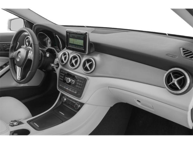 Photo of 2015 BLACK Mercedes-Benz GLA-Class