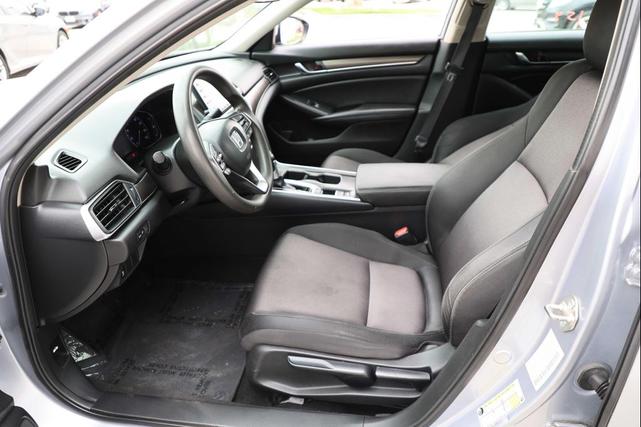 Photo of 2020 Lunar Silver Metallic Honda Accord
