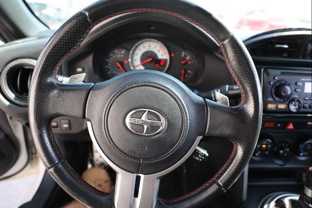 Photo of 2013 Whiteout Scion FR-S