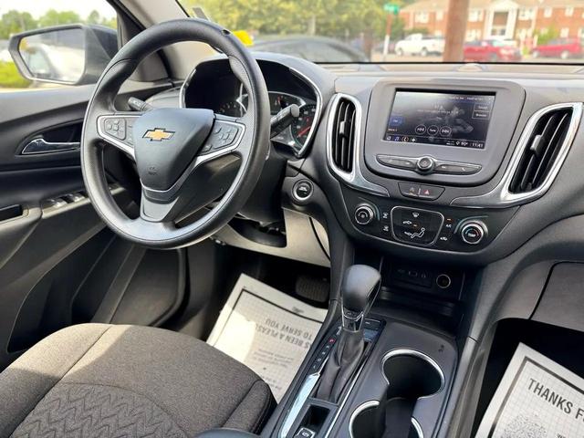 Photo of 2023 Mosaic Black Metallic Chevrolet Equinox
