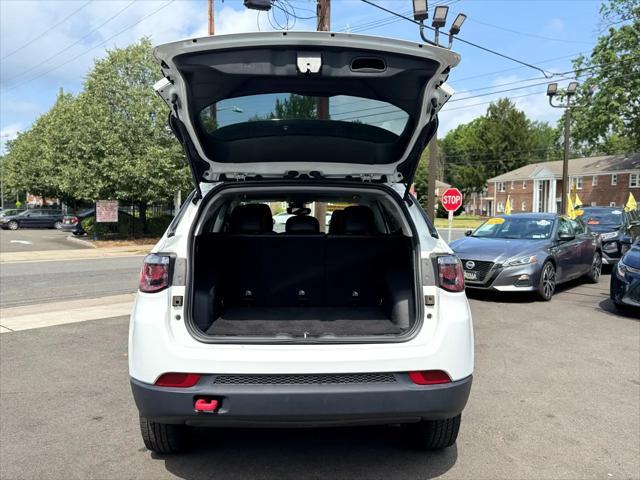 Photo of 2022 Bright White Clearcoat Jeep Compass