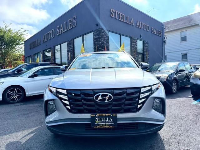 Photo of 2024 Shimmering Silver Hyundai TUCSON