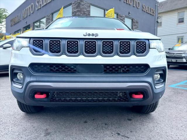 Photo of 2023 Bright White Clearcoat Jeep Compass