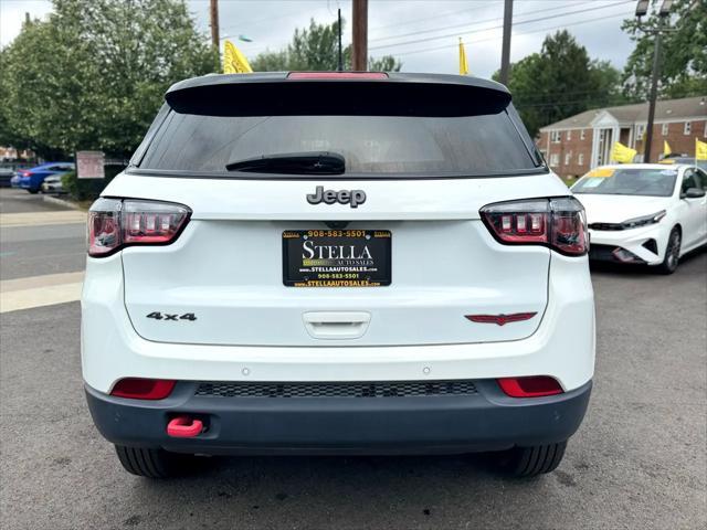 Photo of 2023 Bright White Clearcoat Jeep Compass