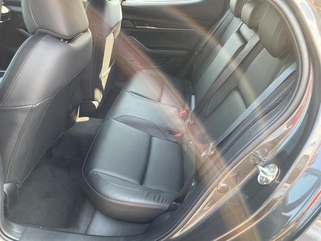 Photo of 2025 Machine Gray Metallic Mazda Mazda3
