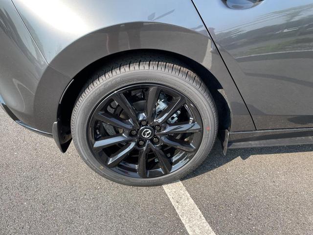 Photo of 2025 Machine Gray Metallic Mazda Mazda3