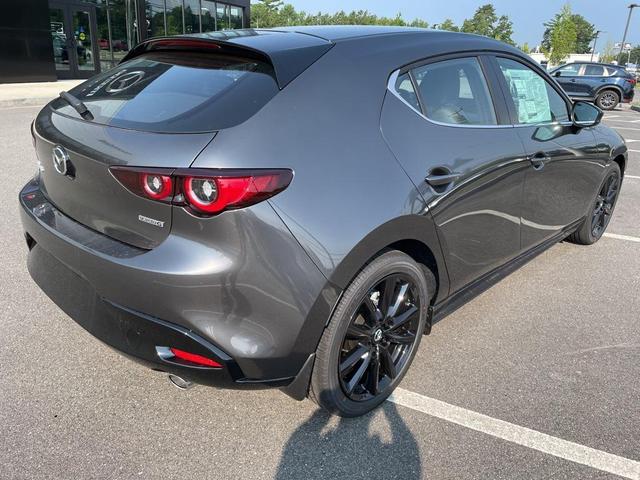 Photo of 2025 Machine Gray Metallic Mazda Mazda3