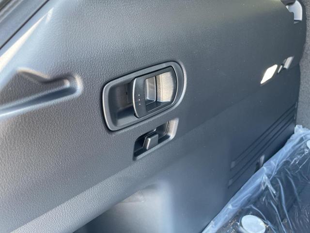 Photo of 2025 Pearl Mazda CX-50