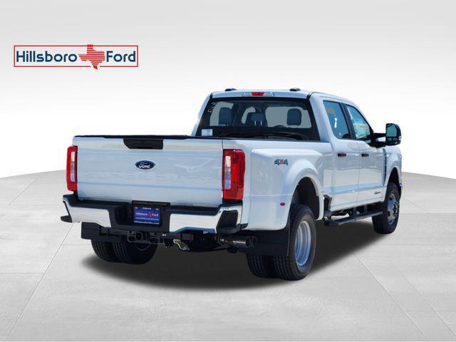 Photo of 2025 Oxford White Ford F-350