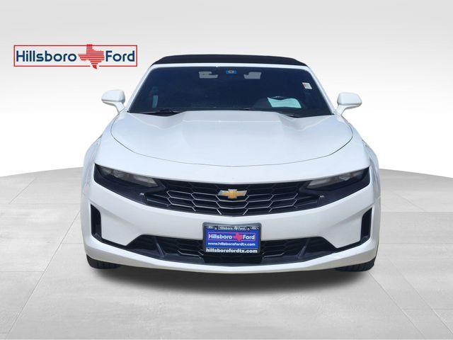 Photo of 2019 Summit White Chevrolet Camaro