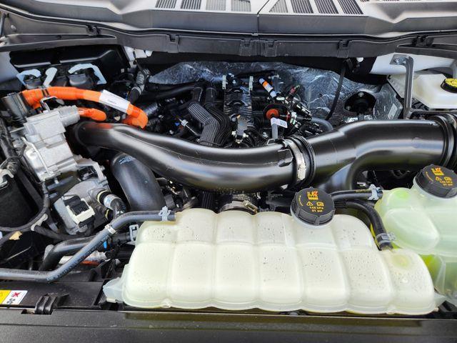 Photo of 2025 White Metallic Ford F-150