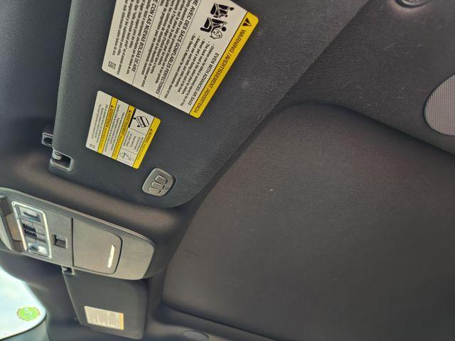 Photo of 2025 White Metallic Ford F-150
