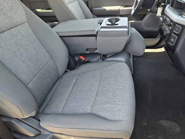 Photo of 2025 Agate Black Metallic Ford F-250