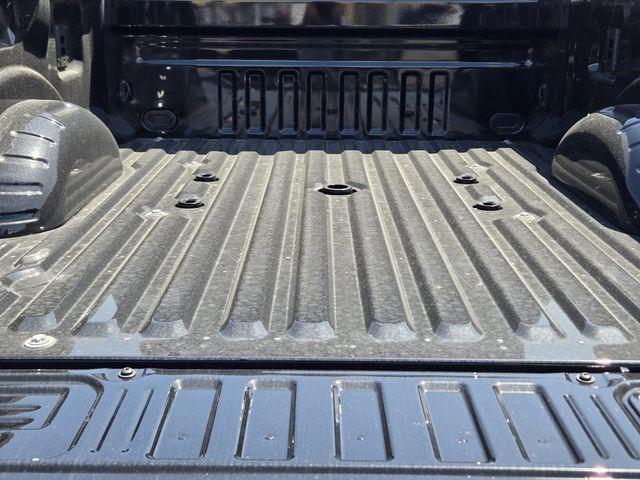 Photo of 2025 Agate Black Metallic Ford F-250