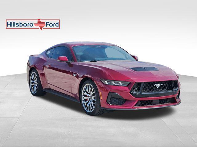 Photo of 2025 Magenta Ford Mustang