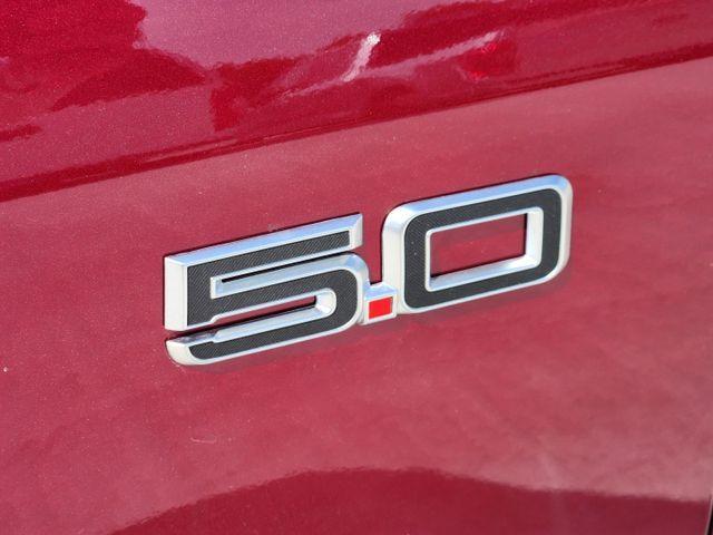 Photo of 2025 Magenta Ford Mustang