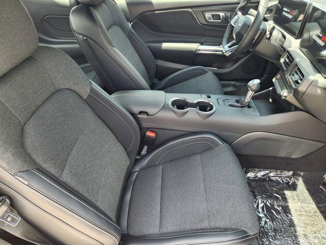 Photo of 2025 Blue Ford Mustang