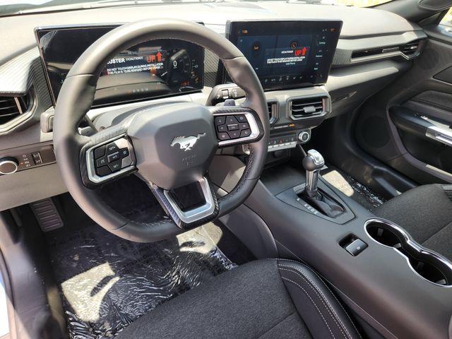 Photo of 2025 Blue Ford Mustang