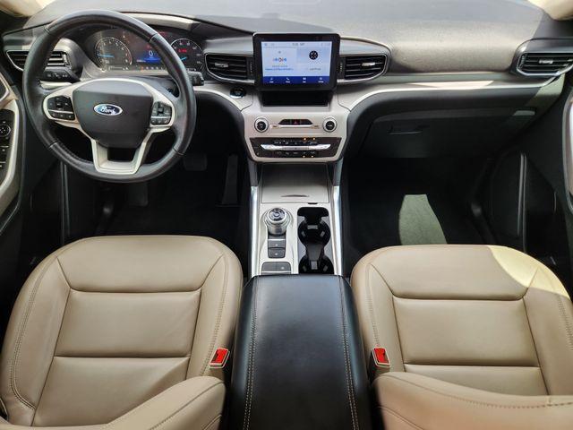 Photo of 2023 Agate Black Metallic Ford Explorer