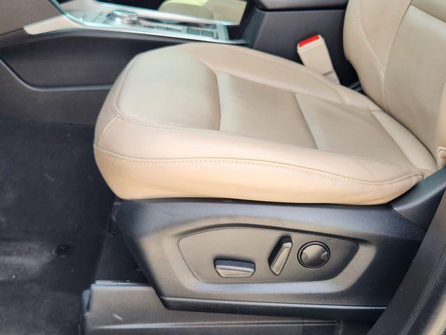 Photo of 2023 Agate Black Metallic Ford Explorer