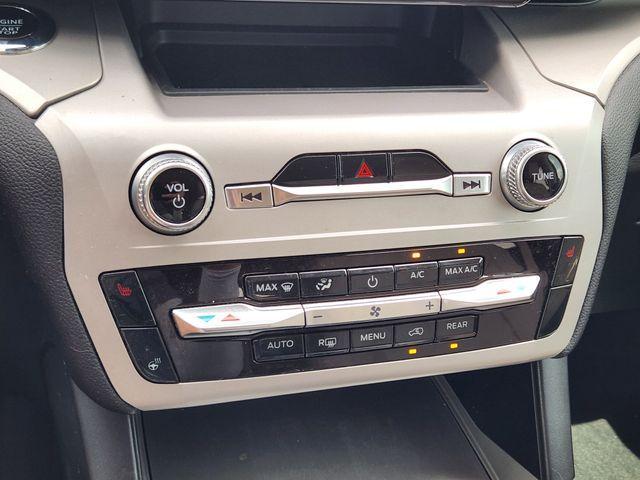 Photo of 2023 Agate Black Metallic Ford Explorer