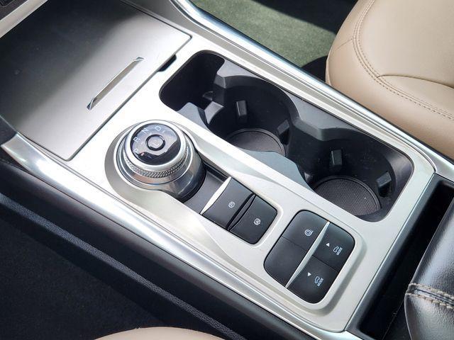 Photo of 2023 Agate Black Metallic Ford Explorer