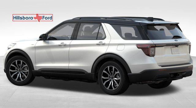 Photo of 2025 White Metallic Ford Explorer