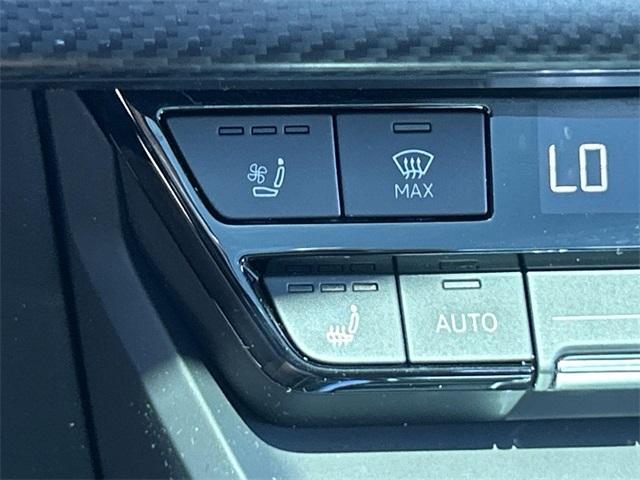 Photo of 2022 Daytona Gray Pearl Effect Audi e-tron GT