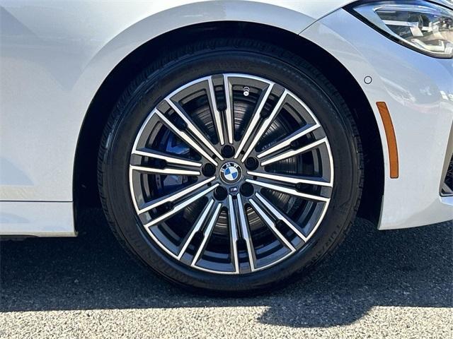 Photo of 2021 Alpine White BMW M340