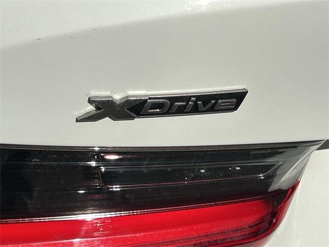 Photo of 2021 Alpine White BMW M340
