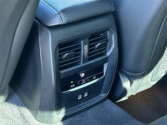 Photo of 2021 Alpine White BMW M340