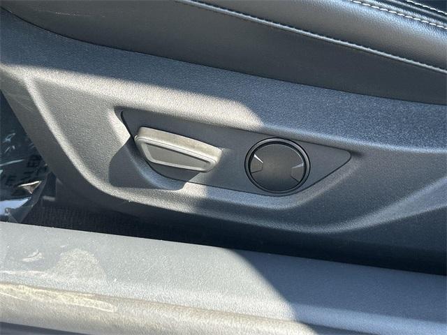 Photo of 2024 Oxford White Ford Mustang