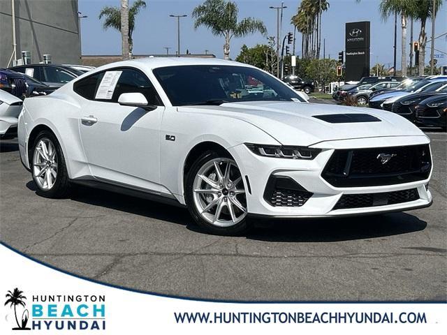 Photo of 2024 Oxford White Ford Mustang