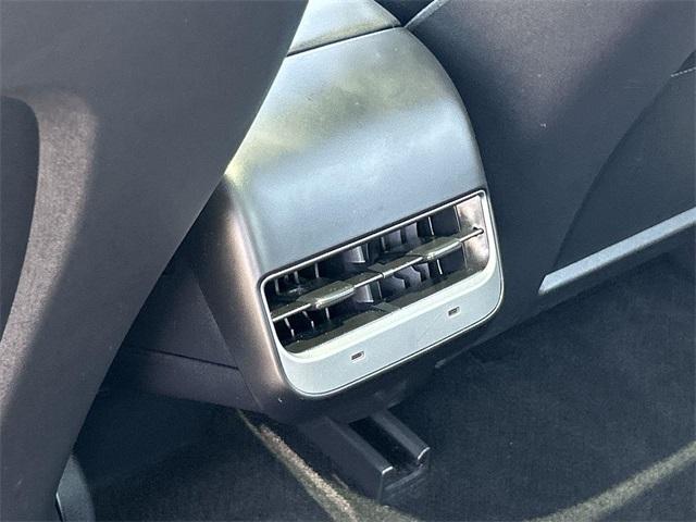 Photo of 2023 Midnight Silver Metallic Tesla Model 3