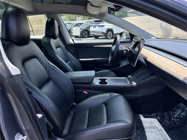 Photo of 2023 Midnight Silver Metallic Tesla Model 3