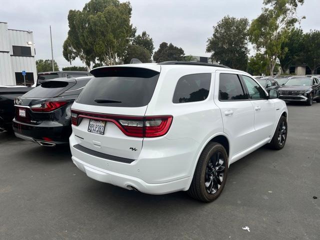 Photo of 2024 White Knuckle Clearcoat Dodge Durango