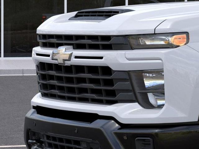Photo of 2025 Summit White Chevrolet Silverado 2500
